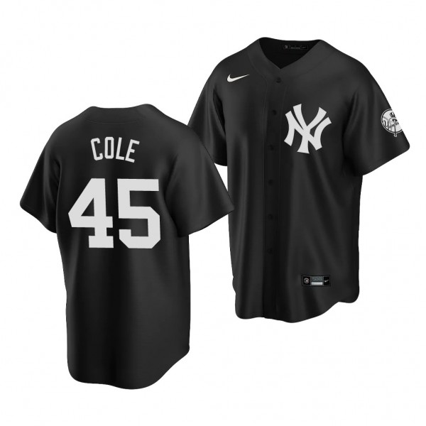 New York Yankees Gerrit Cole 2022 Replica Black #4...